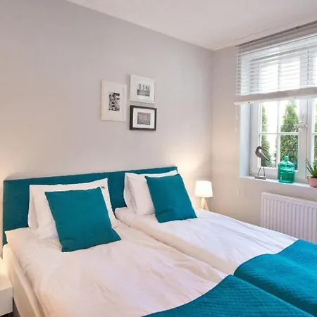 Apartament Parkowa *